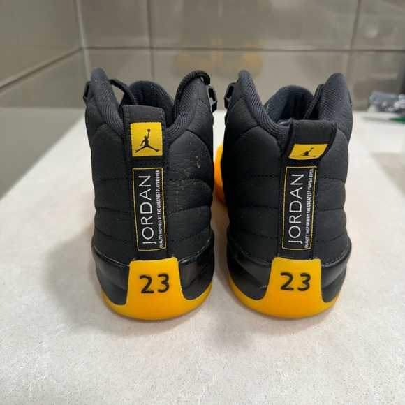 Jordan 12 Retro: Black University Gold - Picture 3 of 4